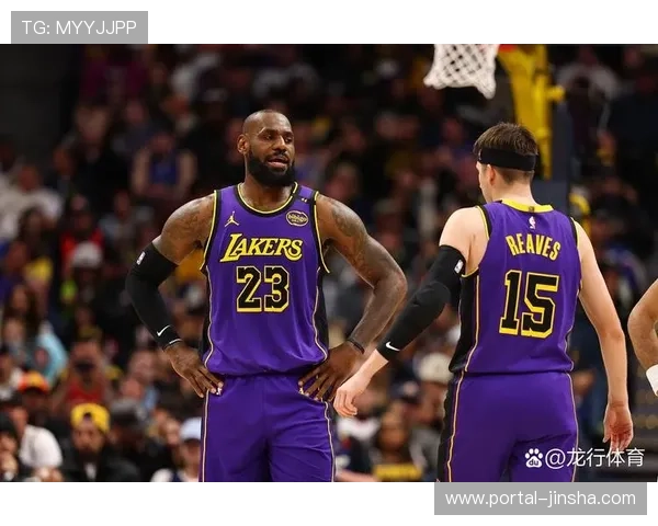 詹姆斯缺席原因揭晓 格林季前赛冲突范德比尔特引发关注